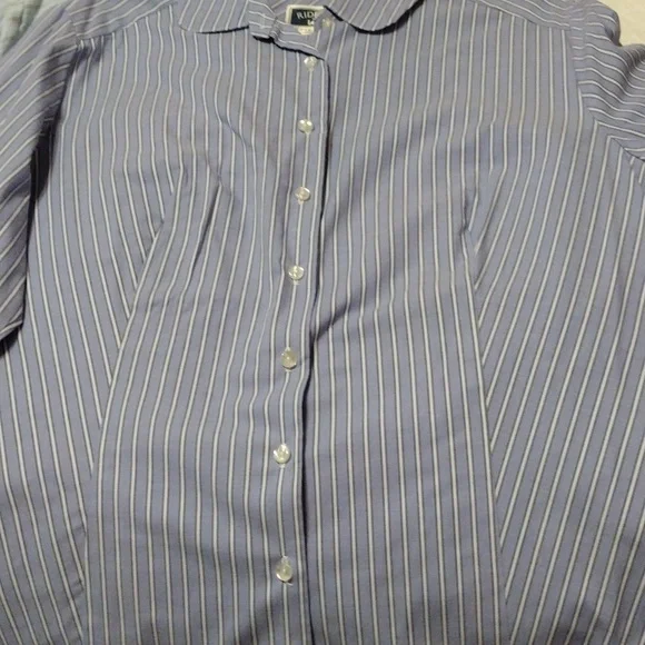 Riders by Lee, women's casual cotton button down blouses. Being sold as a Group - Picture 3 of 6